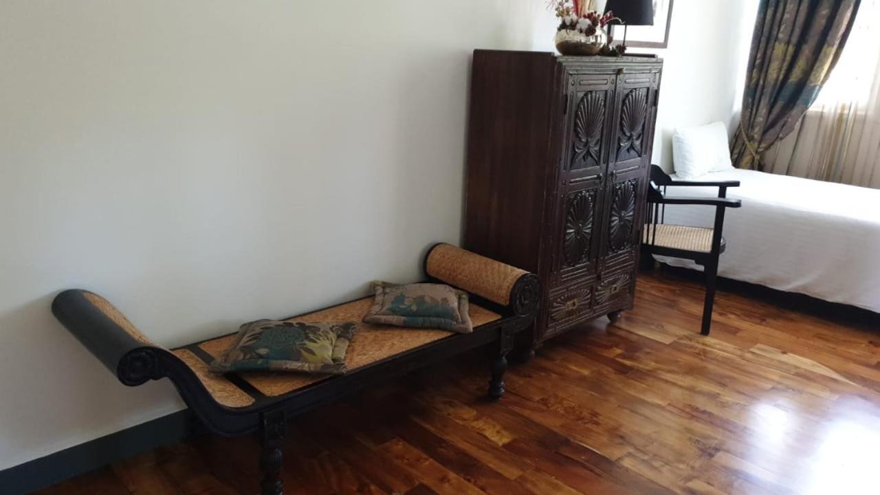 Villa Angelique - Hotel Classe Monument Historique سان دوني المظهر الخارجي الصورة